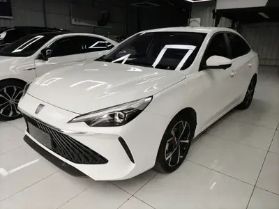Roewe i5 2023 (12800 км)