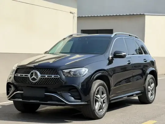 Mercedes-Benz GLE 2024 (29800 км)