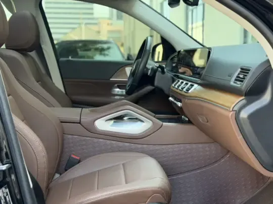 Mercedes-Benz GLE 2024 (29800 км)