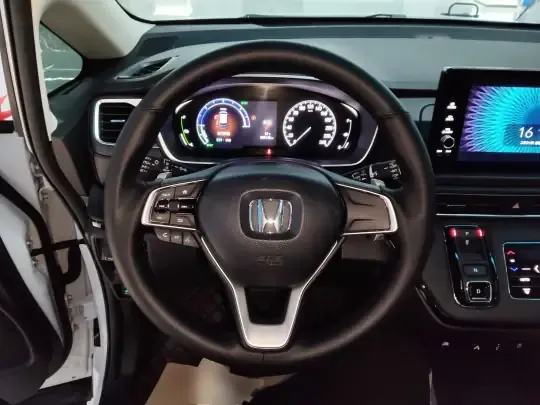 Honda Elysion 2024 (9100 км)