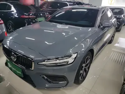 Volvo S60 2024 (14000 км)