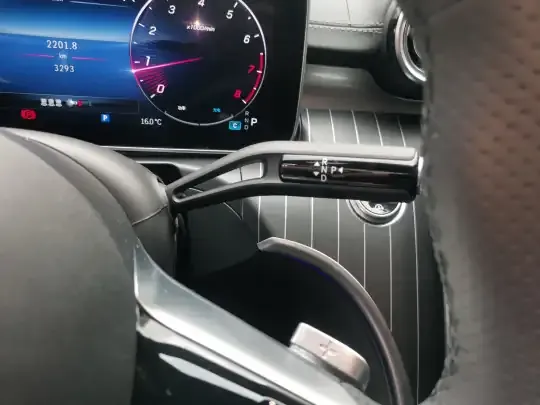 Mercedes-Benz C-Class 2023 (3200 км)