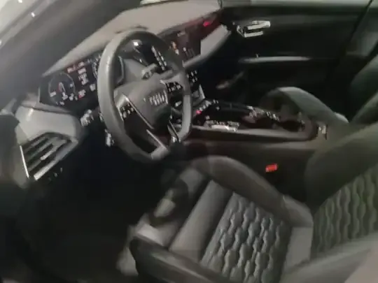 Audi e-tron GT 2023 (39000 км)