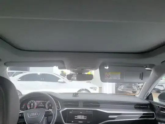 Audi A7L 2024 (77200 км)