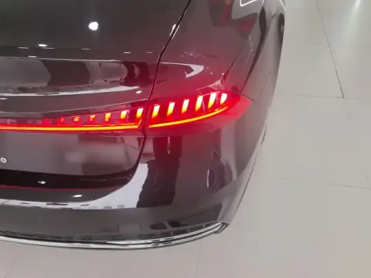 Audi A7L 2024 (77200 км)