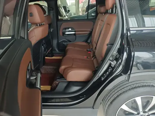 Mercedes-Benz GLB 2024 (23500 км)