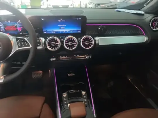 Mercedes-Benz GLB 2024 (24100 км)
