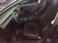 Tesla Model 3 2023 (30700 км)
