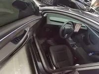 Tesla Model 3 2023 (30700 км)