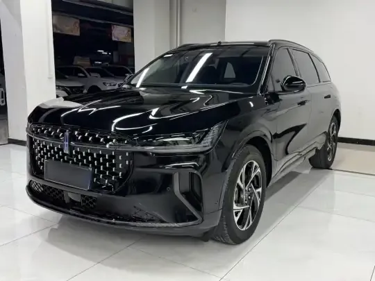 Lincoln Nautilus 2023 (30400 км)