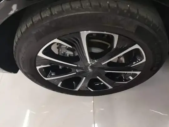 Lincoln Nautilus 2023 (32700 км)
