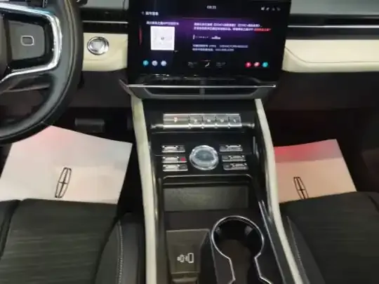Lincoln Nautilus 2023 (32700 км)