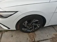 Hyundai Elantra 2023 (100 км)