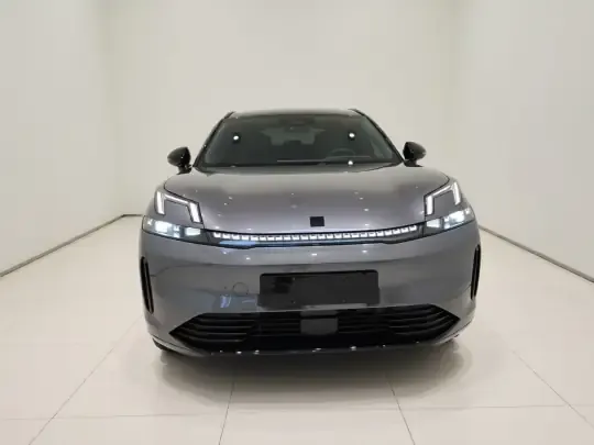 Lynk & Co 08 EM-P 2023 (21800 км)