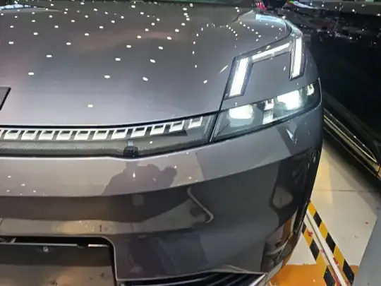 Lynk & Co 08 EM-P 2023 (21800 км)