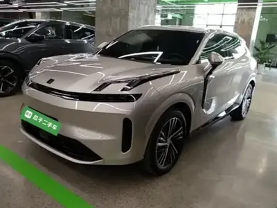 Lynk & Co 08 EM-P 2023 (28300 км)