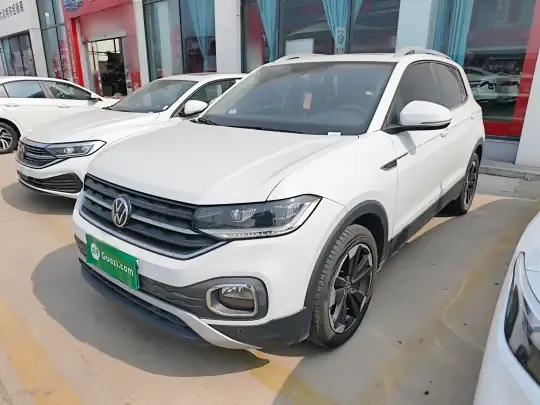Volkswagen Tacqua 2023 (55300 км)
