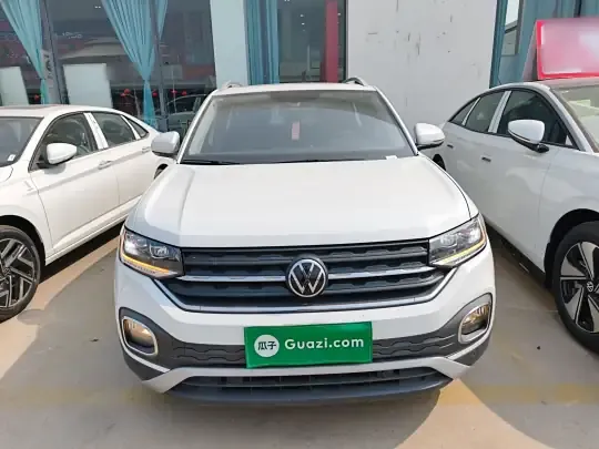 Volkswagen Tacqua 2023 (55300 км)