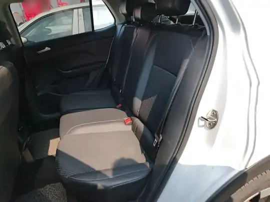 Volkswagen Tacqua 2023 (55300 км)