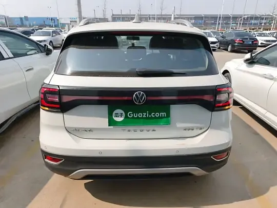 Volkswagen Tacqua 2023 (55300 км)