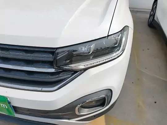 Volkswagen Tacqua 2023 (55300 км)