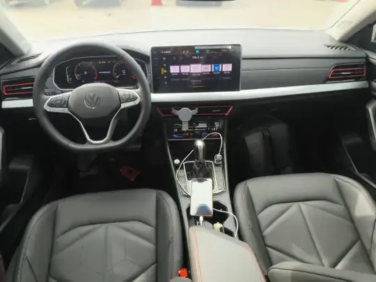 Volkswagen Lavida 2024 (28200 км)