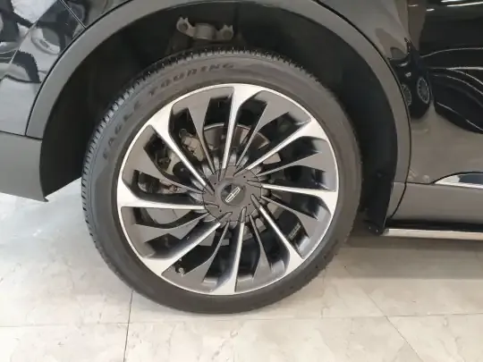 Lincoln Aviator 2023 (48500 км)