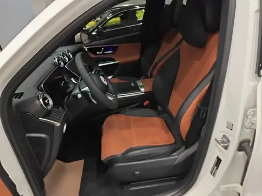 Mercedes-Benz GLC 2023 (18800 км)
