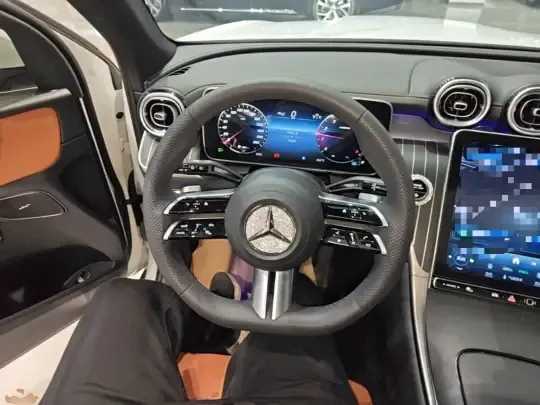 Mercedes-Benz GLC 2023 (18800 км)