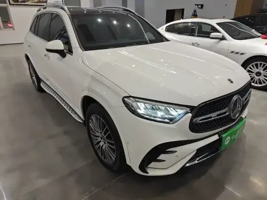 Mercedes-Benz GLC 2023 (18800 км)
