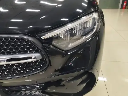 Mercedes-Benz GLC 2023 (8000 км)