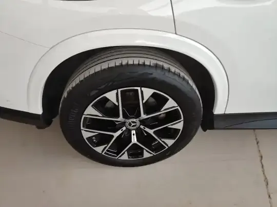 Mercedes-Benz GLC 2023 (38800 км)
