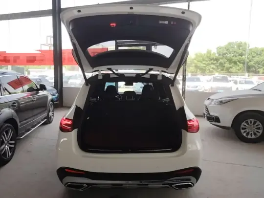 Mercedes-Benz GLC 2023 (38800 км)
