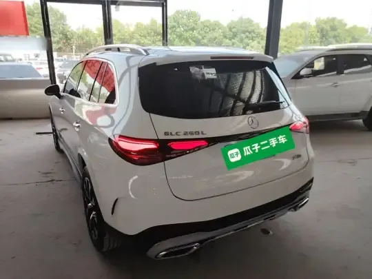 Mercedes-Benz GLC 2023 (38800 км)