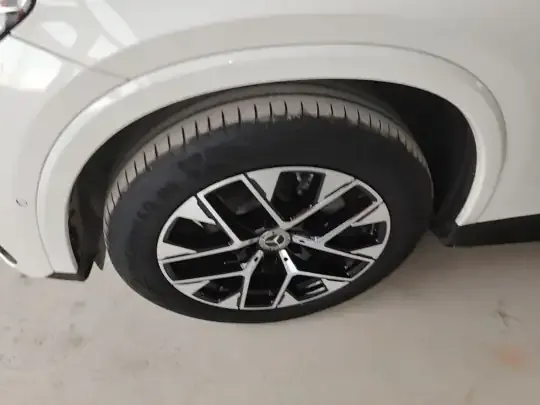 Mercedes-Benz GLC 2023 (38800 км)