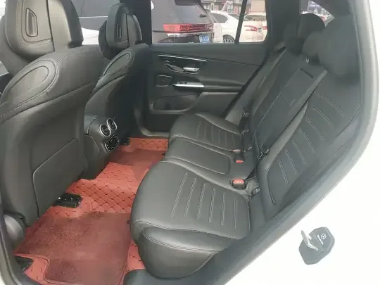 Mercedes-Benz GLC 2023 (40000 км)