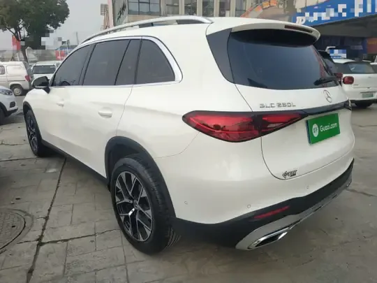 Mercedes-Benz GLC 2023 (40000 км)