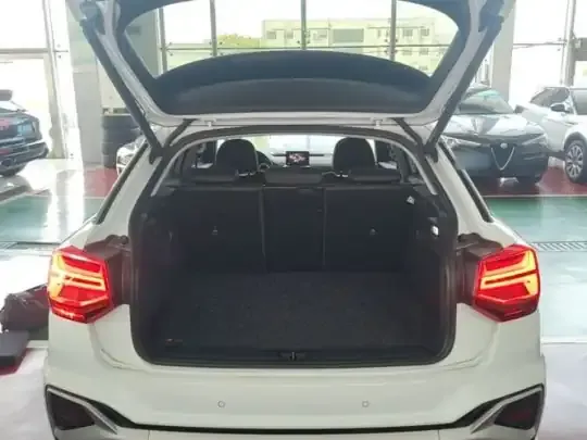 Audi Q2L 2024 (11200 км)