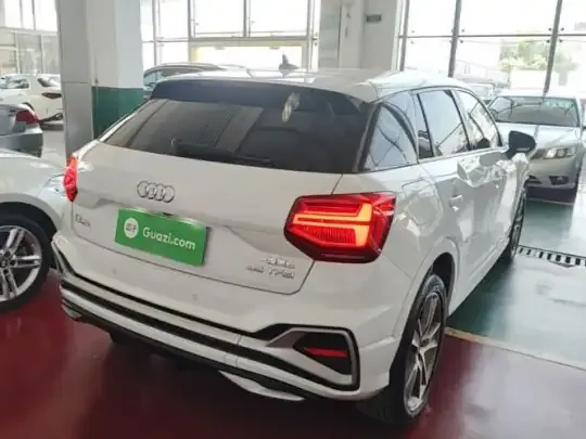 Audi Q2L 2024 (11200 км)