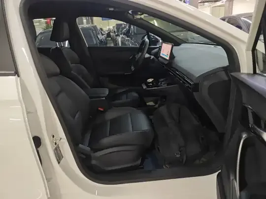MG 4 EV 2023 (16500 км)