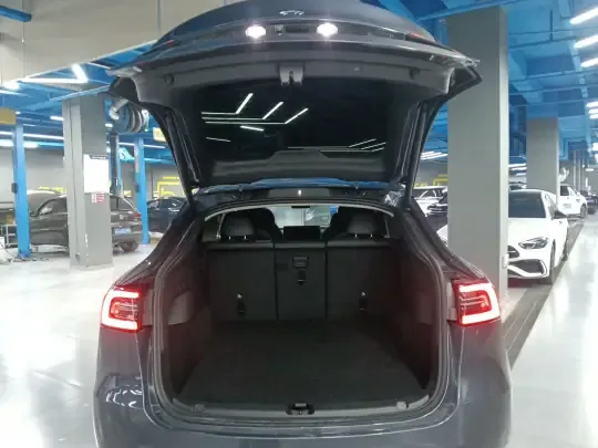Tesla Model Y 2023 (35500 км)