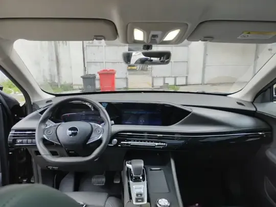 Dongfeng Aeolus Huge 2024 (38300 км)