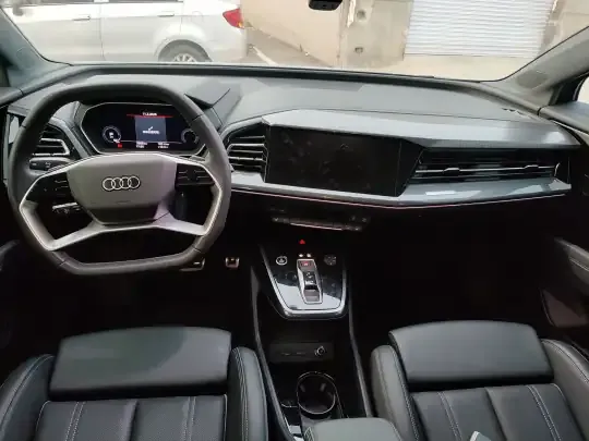 Audi Q4 e-tron 2024 (5800 км)