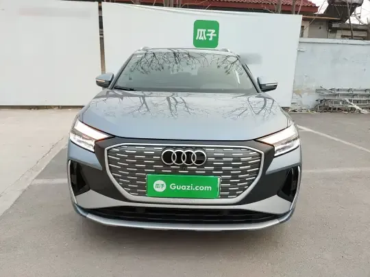 Audi Q4 e-tron 2024 (5800 км)