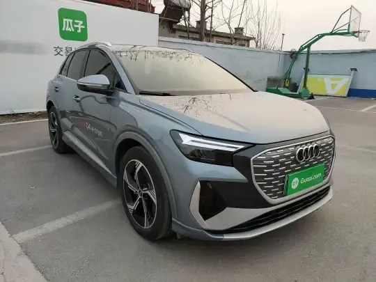 Audi Q4 e-tron 2024 (5800 км)