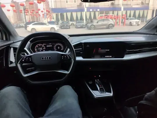 Audi Q4 e-tron 2024 (47699 км)