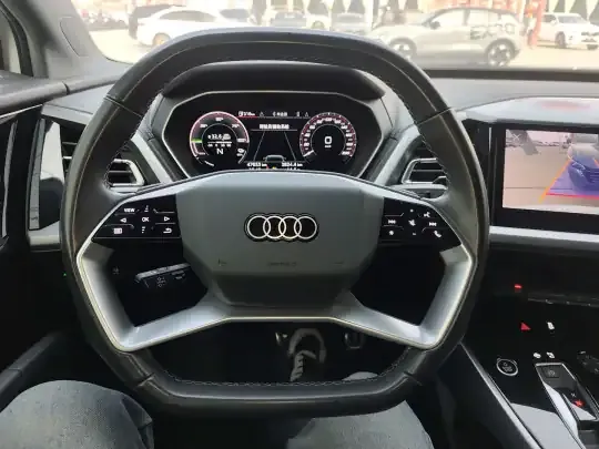 Audi Q4 e-tron 2024 (47699 км)