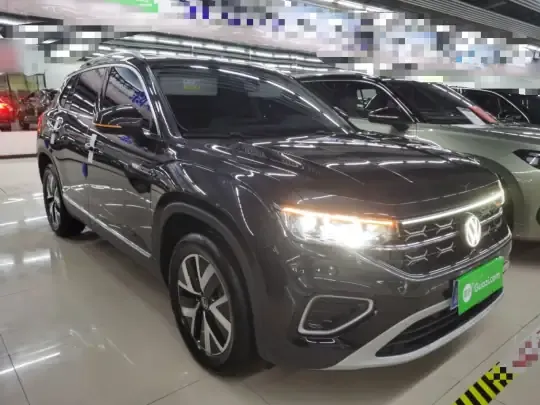 Volkswagen Tayron 2024 (6800 км)