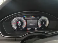 Audi Q5L 2024 (18200 км)