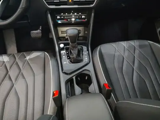 Volkswagen Tiguan L 2024 (11500 км)